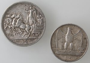 reverse: Vittorio Emanuele III. 1900-1943. Lotto di 2 Monete, 2 lire quadriga 1914, 5 lire lire 1927. Ag. 