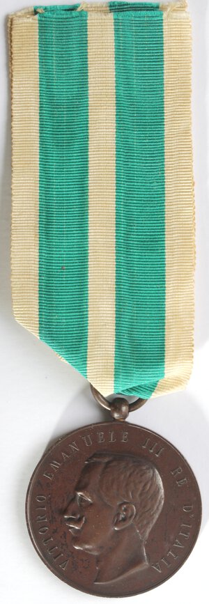 obverse: Medaglie. Vittorio Emanuele III. 1900-1943. Medaglia di benemerenza per il terremoto Calabro-Siculo del 28 Dicembre 1908. Ae. 