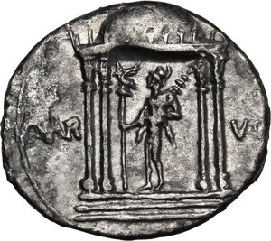 reverse: Augustus (27 BC - 14 AD).. AR Denarius, 19 BC, Colonia Patricia mint