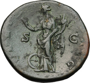 reverse: Hadrian (117-138).. AE Sestertius, 134-138 AD