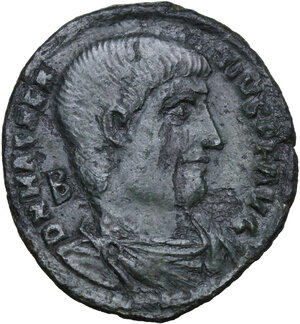 obverse: Magnentius (350-353).. AE Follis, 351-352, Rome mint