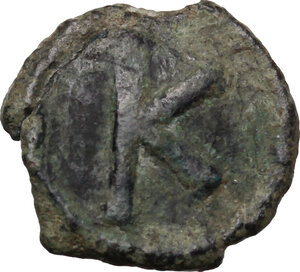 reverse: Justinian I (527-565).. AE Half Follis. Uncertain mint (Salona?). Struck 552/3