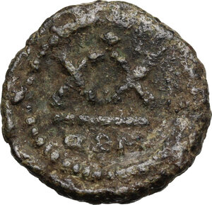 reverse: Heraclius (610-641), with Martina and Heraclius Constantine. AE Half Follis, 613-620, Rome mint