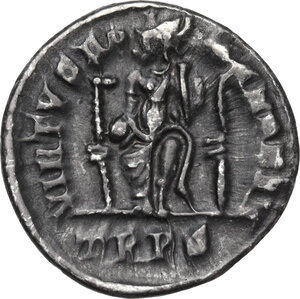 reverse: Magnus Maximus (383-388).AR Siliqua, Treveri mint