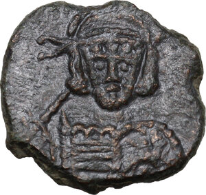 obverse: Constantine IV Pogonatus (668-685). AE Follis, Syracuse mint
