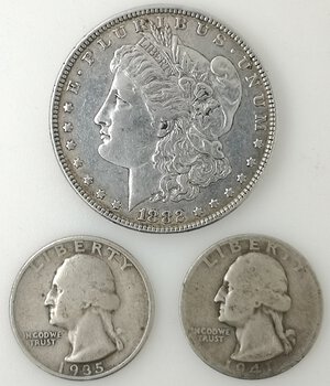obverse: USA. Lotto di 3 monete in Argento. Morgan 1882 e 2 Quarti di Dollaro.