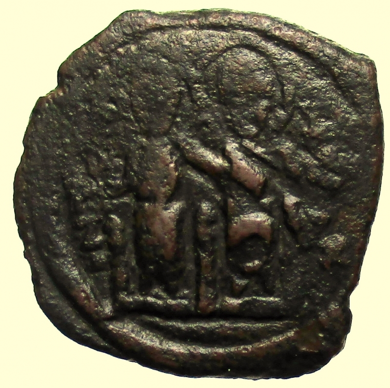 obverse: Bizantini. Giustino II e Sophia. 565-578 d.C. Mezzo Follis. 