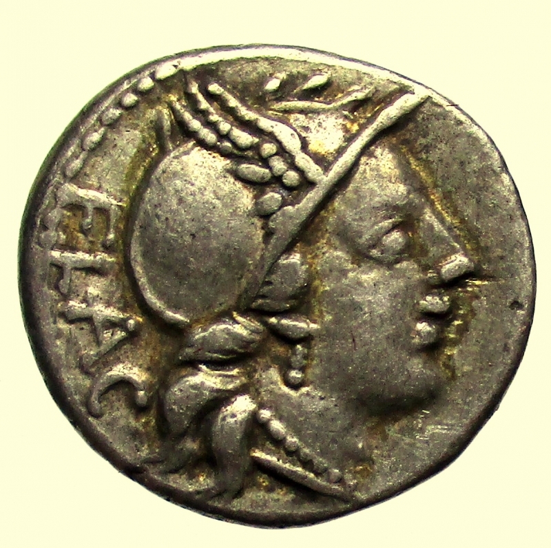 obverse: Repubblica Romana. Rutilia. L. Rutilius Flaccus. 77 a.C. Denario.