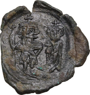 obverse: Constans II, with Constantine IV, Heraclius, and Tiberius (641-668). . AE Follis. Syracuse mint, 659-668