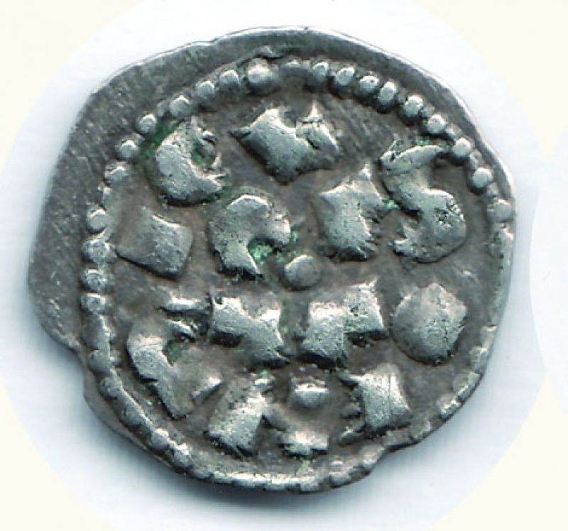 obverse: LUCCA Enrico II di Sassonia (1004-1024) Denaro D/grande H nel campo; R/ L/V/C/A nel campo, bisante al centro. C.N.I. 66/2.