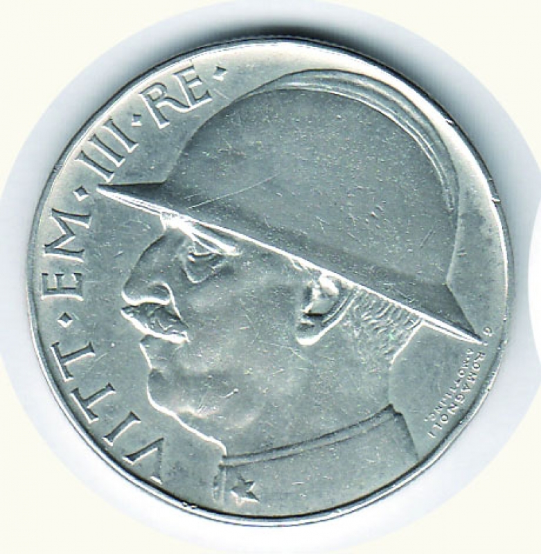 obverse: Vittorio Emanuele III - 20 Lire 1928