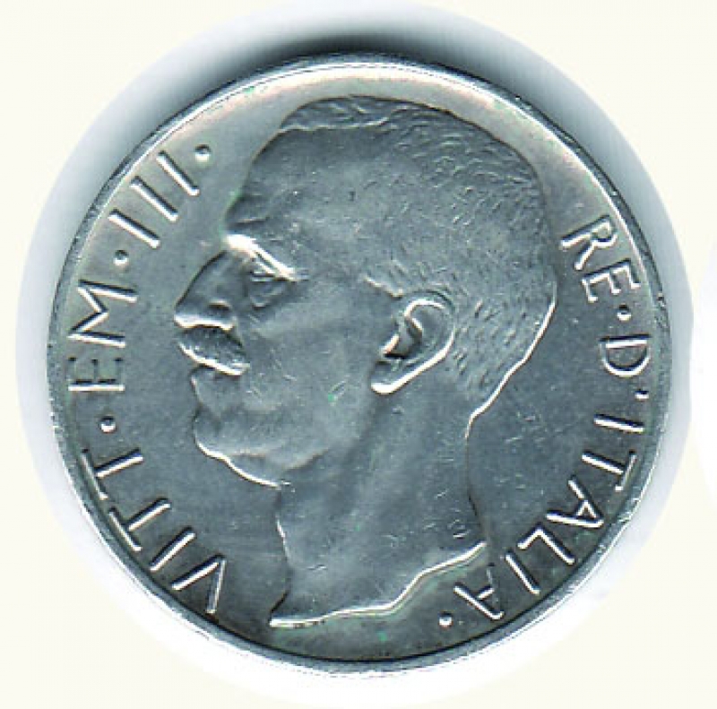 obverse: VITTORIO EMANUELE III -  10 Lire 1930.