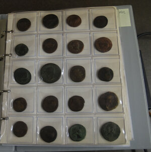 obverse: ALBUM contenente 101 monete romane