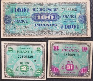 obverse: Banconote. Estere. Francia. Lotto di tre banconote da 100, 10 e 2 Franchi. 