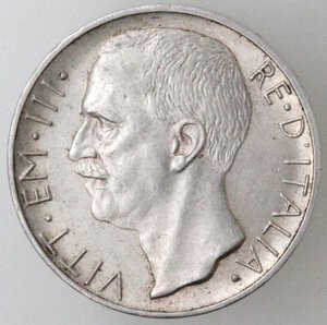 obverse: Vittorio Emanuele III. 1900-1943. 10 lire 1927 Biga. 1 Rosetta. Ag.