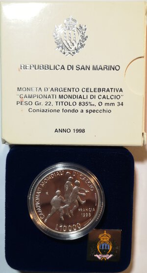 obverse: San Marino. 10.000 Lire 1998. Ag. Campionati mondiali di calcio Francia