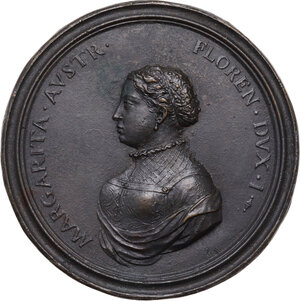 obverse: Margherita d Austria (1522-1586), Duchessa. Medaglia con bordo modanato s.d