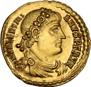 obverse: Valentinian I (364-375).. AV Solidus, Treveri mint, 373-375 AD