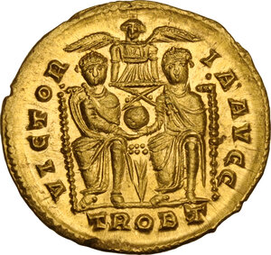 reverse: Gratian (367-383).. AV Solidus, Treveri mint, 375-378 AD