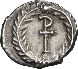 reverse: Justinian I (527-565).. AR Quarter Siliqua (?), Ravenna mint