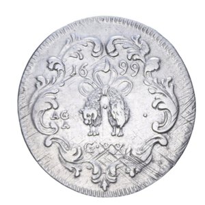 reverse: NAPOLI CARLO II (1665-1700) TARI  1699 AG. 4,30 GR. BB (TRACCE DI PULIZIA)