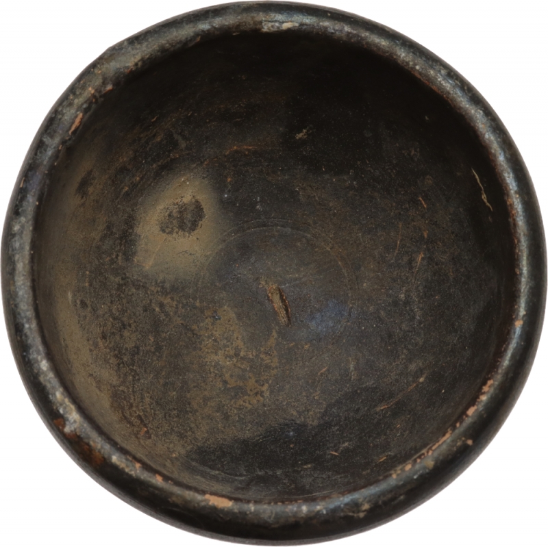 reverse: Black-glazed miniature cup.  4.5 cm high.  Campania, 4th  century BC.  NO EXTRA-EU EXPORT