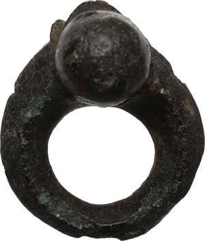 obverse: Bronze belt buckle.  27x23 mm.  Germanic 2nd-1st century BC