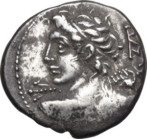 obverse: L. Caesius.. AR Denarius, 112-111 BC
