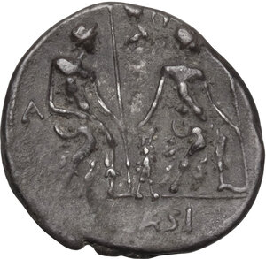 reverse: L. Caesius.. AR Denarius, 112-111 BC