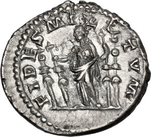 reverse: Macrinus (217-218).. AR Denarius, Rome mint