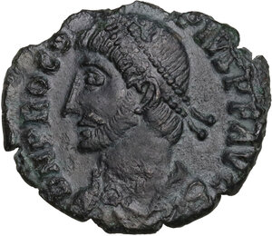 obverse: Procopius (365-366).. AE 18 mm, Heraclea mint