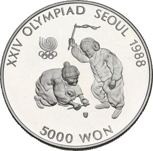 obverse: Korea.   . AR 5000 Won 1988. 