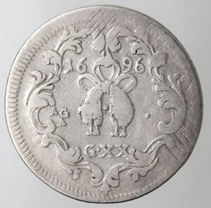 reverse: Napoli. Carlo II. 1674-1700. Tarì 1696. Ag. 