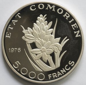 reverse: Comore. 5.000 Franchi 1976. Ag 925. 