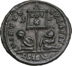 reverse: Crispus Caesar (317-326).. AE Follis, Siscia mint