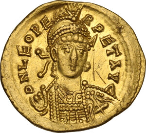 obverse: Leo I (457-474).. AV Solidus, Constantinople mint, 462 or 466 AD