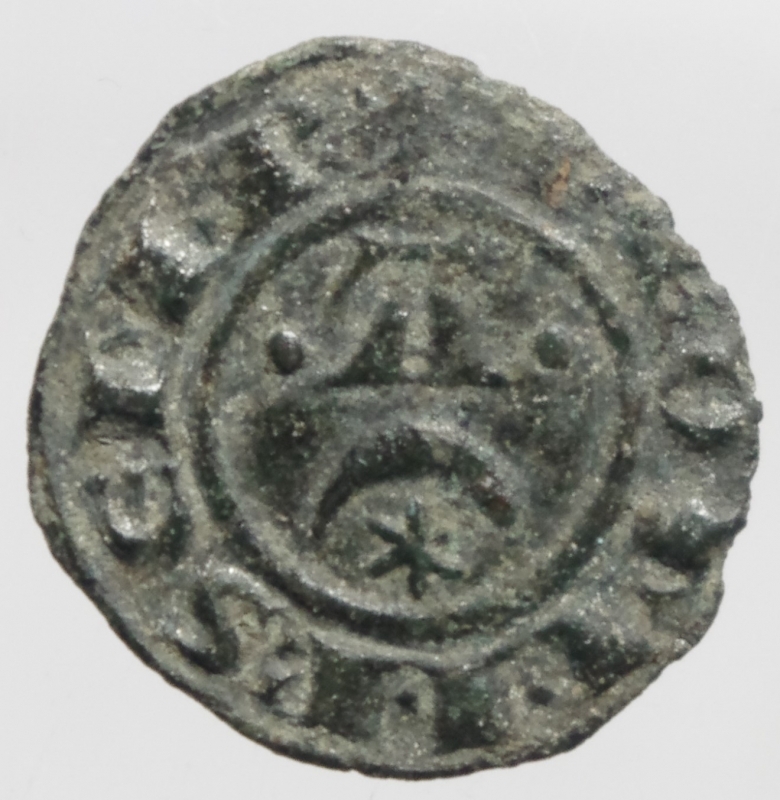 reverse: Zecche Italiane.Messina e Brindisi. Federico II (1220-1250, Svevi) Denaro. D/Crescente con A. R/Croce patente.Peso 0,80 gr. Spahr.123. MI. BB+