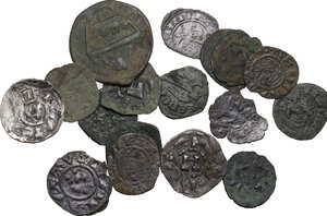 obverse: Italia. Lotto multiplo di 17 monete (una tessera) medievali da classificare