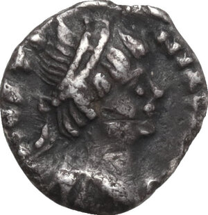obverse: Ostrogothic Italy, Athalaric (526-534).. AR 1/4 Siliqua in the name of Justinian I, Ravenna mint