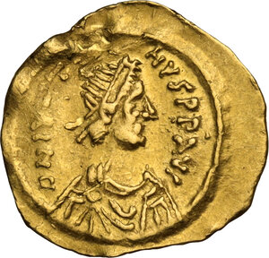 obverse: Justin II (565-578).. AV Tremissis, Constantinople mint