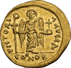 reverse: Maurice Tiberius (582-602).. AV Solidus,  Constantinople mint