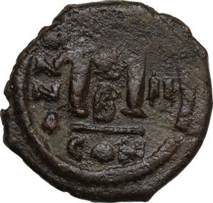 reverse: Maurice Tiberius (582-602).. AE Follis, Constantinople mint