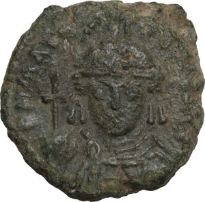 obverse: Maurice Tiberius (582-602).. AE Decanummium. Sicilian mint (Syracuse?), c. 590-596