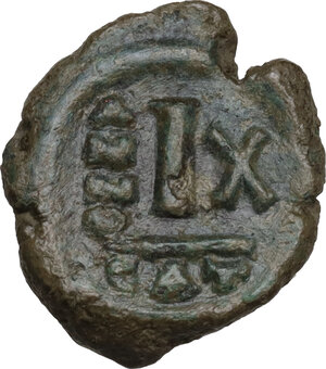 reverse: Heraclius (610-641).. AE Decanummium. Catania mint. Dated RY 1 (619/20 AD)