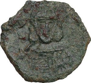 obverse: Constantine IV, Pogonatus (668-685).. AE Follis, Syracuse mint
