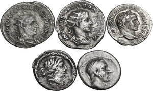obverse: The Roman Republic to the Empire.. Multiple lot of five (5) unclassified AR coins, including 2 Republican Denarii, a very pleasant Denarius of Caracalla and 2 Antoniniani