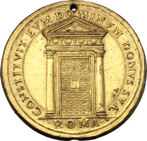 obverse: Gregorio XIII (1572-1585), Ugo Boncompagni. Medaglia 1575 per apertura e chiusura della Porta Santa di Santa Maria Maggiore a Roma da parte del cardinale Alessandro Sforza