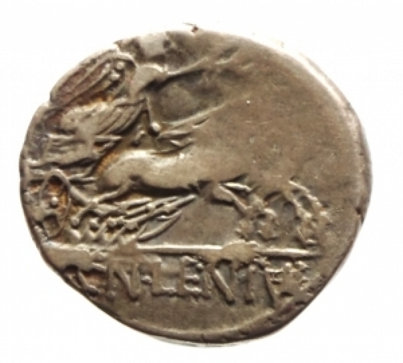 reverse: Repubblica Romana. Gens Cornelia. Cnaeus Lentulus Clodianus. 88 a.C. Denario. Ag. D\ Busto di Marte a destra. R\ CN.LENTVL. la Vittoria su biga verso destra. Cr.345/1. Peso 3,81 gr. Diametro 17,66 mm. BB.