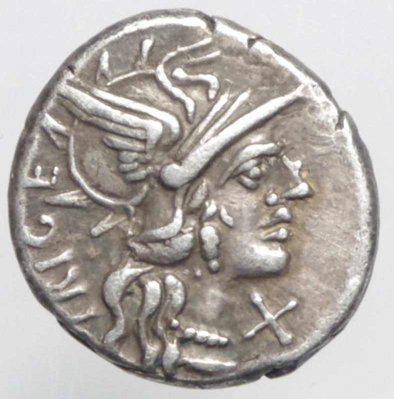 obverse: Repubblica Romana. Gens Curiatia. Caius Curiatius Trigeminus. 142 a.C. Denario. D/ Testa elmata di Roma verso destra, davanti valore X, dietro TRIGE. R/ Giunone in quadriga verso destra, coronata da una vittoria. sotto CCVR, in esergo (ROMA). Cr. 223/1. Peso 3,85 gr. Diametro 18,50 mm. BB+. NC.