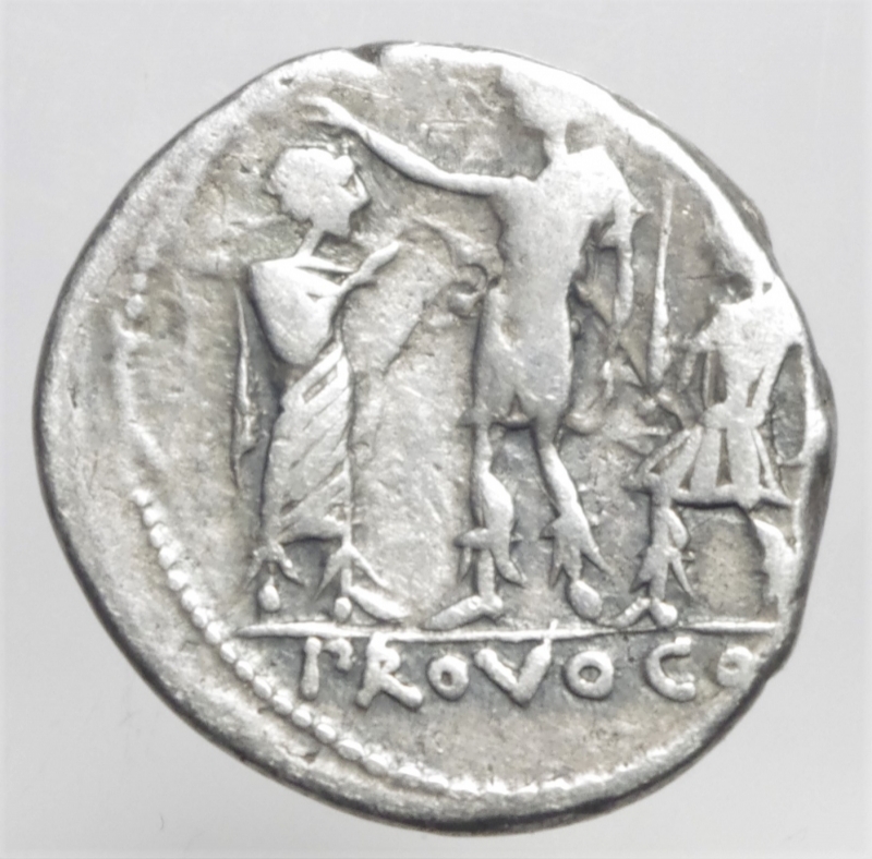 reverse: Repubblica Romana. Gens Porcia. Publius Porcius Laeca. 110-109 a.C. Denario. D\ P LAECA (Publius Laeca) Testa di Roma a destra, davanti X. R\ PROVOCO Soldato romano seguito da un littore stende la mano sul capo di un contadino. Cr.301/1. Peso 3,80 gr. Diametro 19,00 mm. BB. NC. ex Numismatica Frascone Bruno Verbania